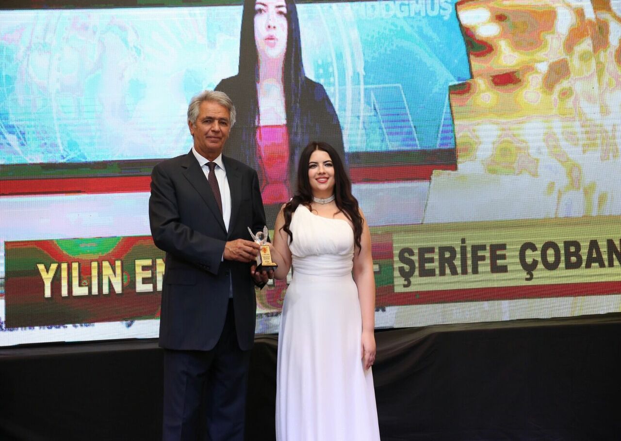 B5409806 Ad34 4844 A5Dc 612C1753B1Df