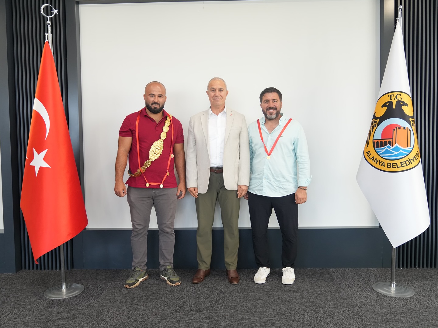 524935558 17915371848151708 6322523337584268557 N