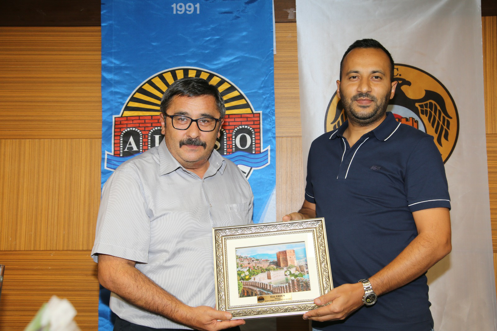 2E6309Ae D594 4Ea8 9101 0458Efc54F78