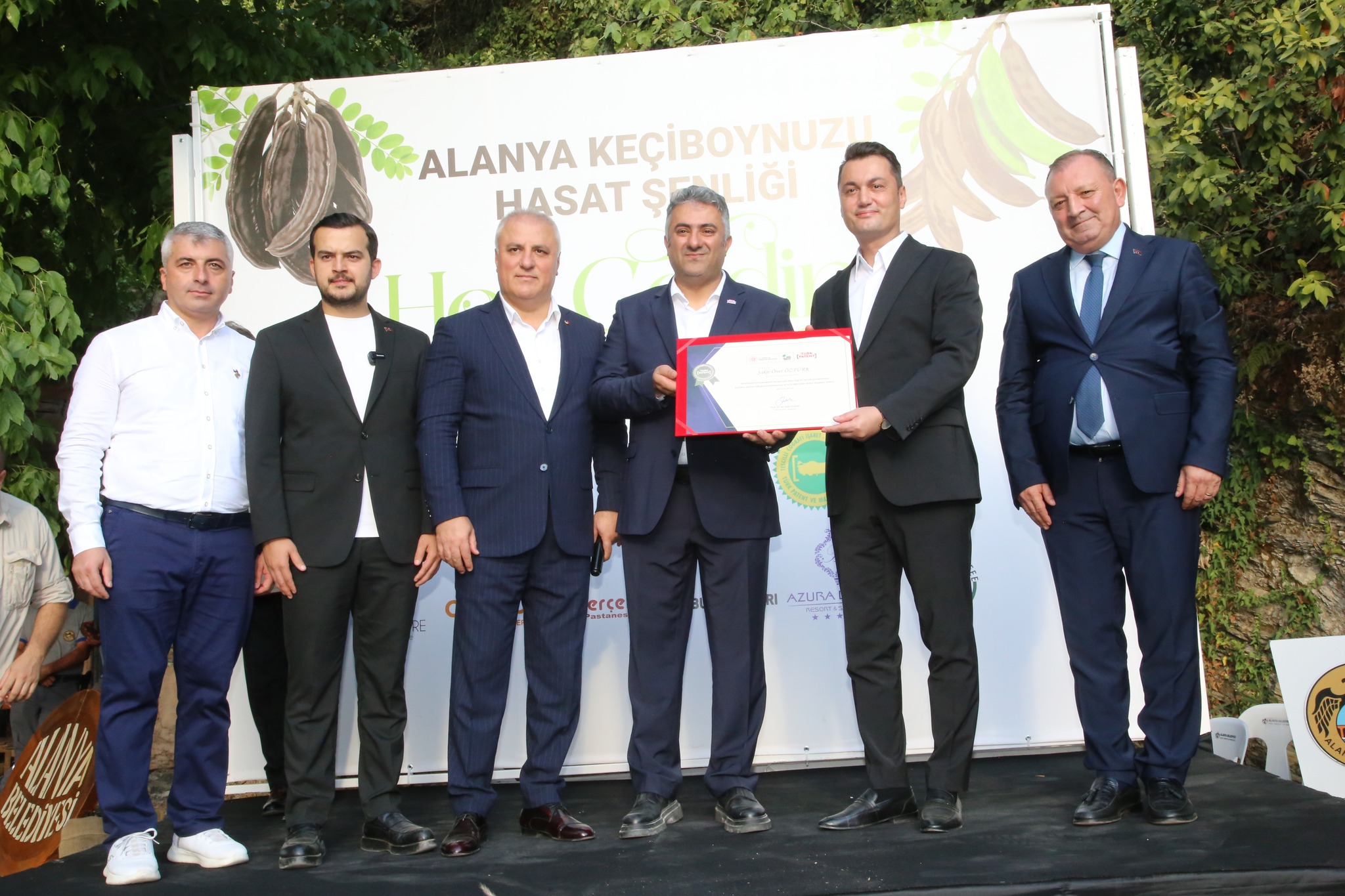 544891446 768161599280181 3260841379960755739 N