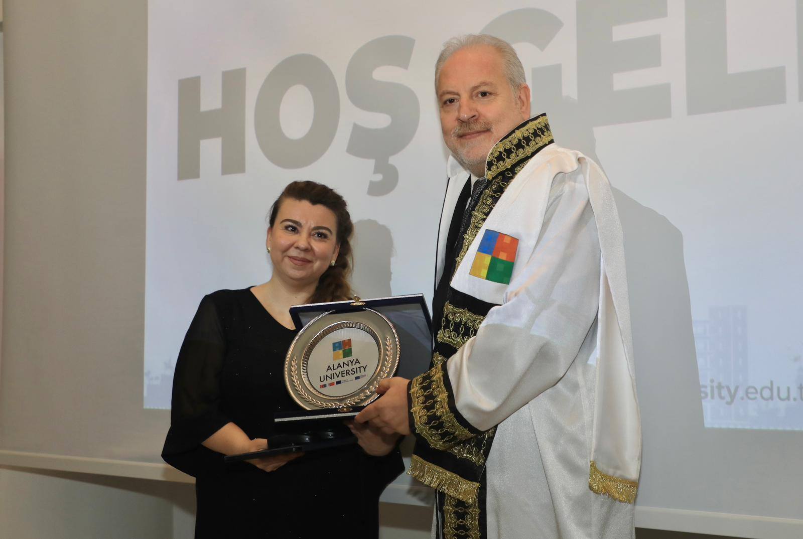 571108142 830262182692490 8460414458237224177 N