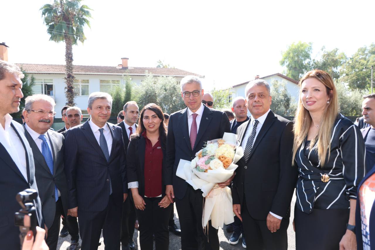 571129697 3194916194010483 8863983595341167431 N