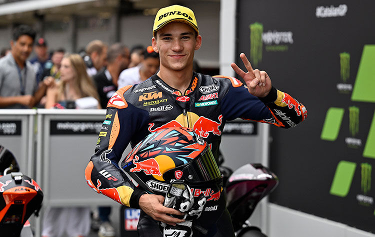 02.07 11 A A 32058261