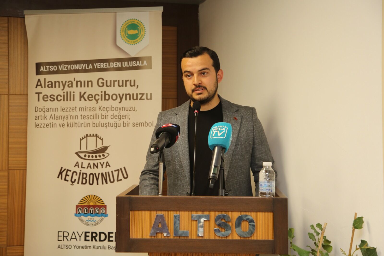 29429416 6Eef 44D3 B2F4 C3B0175744F1