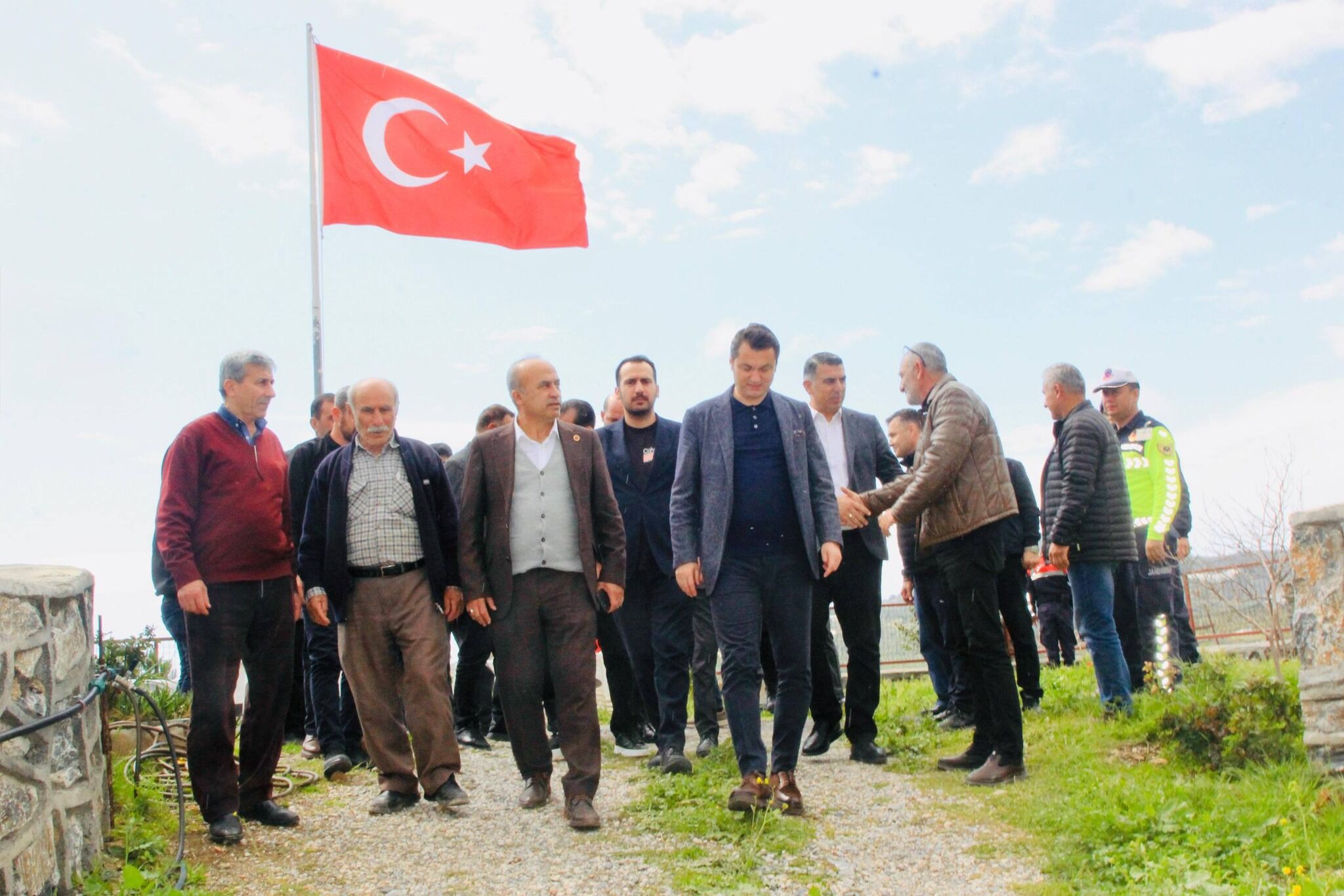 662273806 952349210483786 2574465894186669803 N