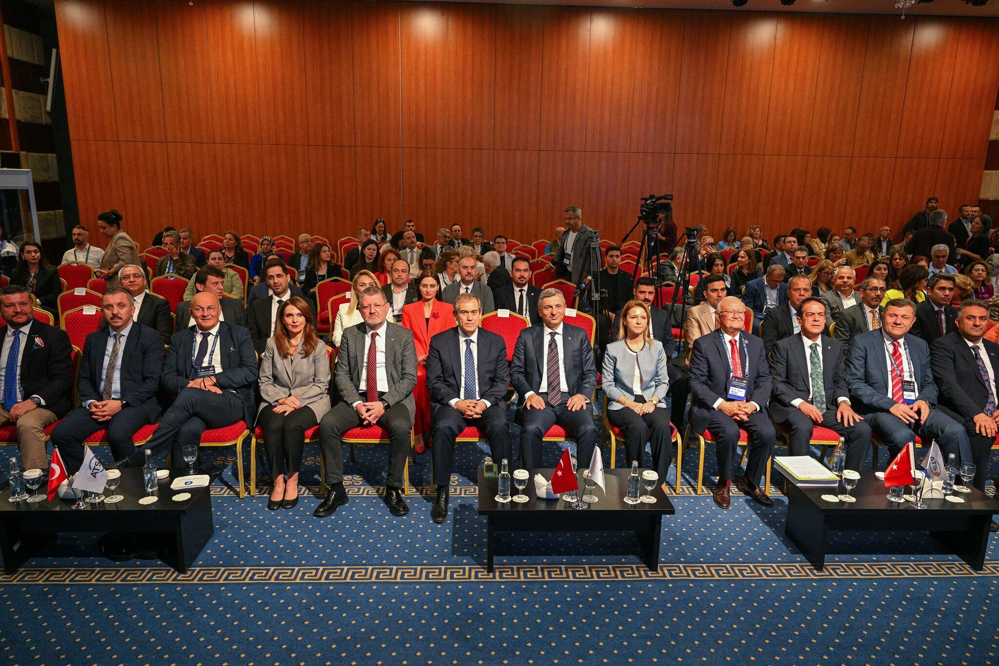 672379024 1389290506575301 7682089020184645622 N