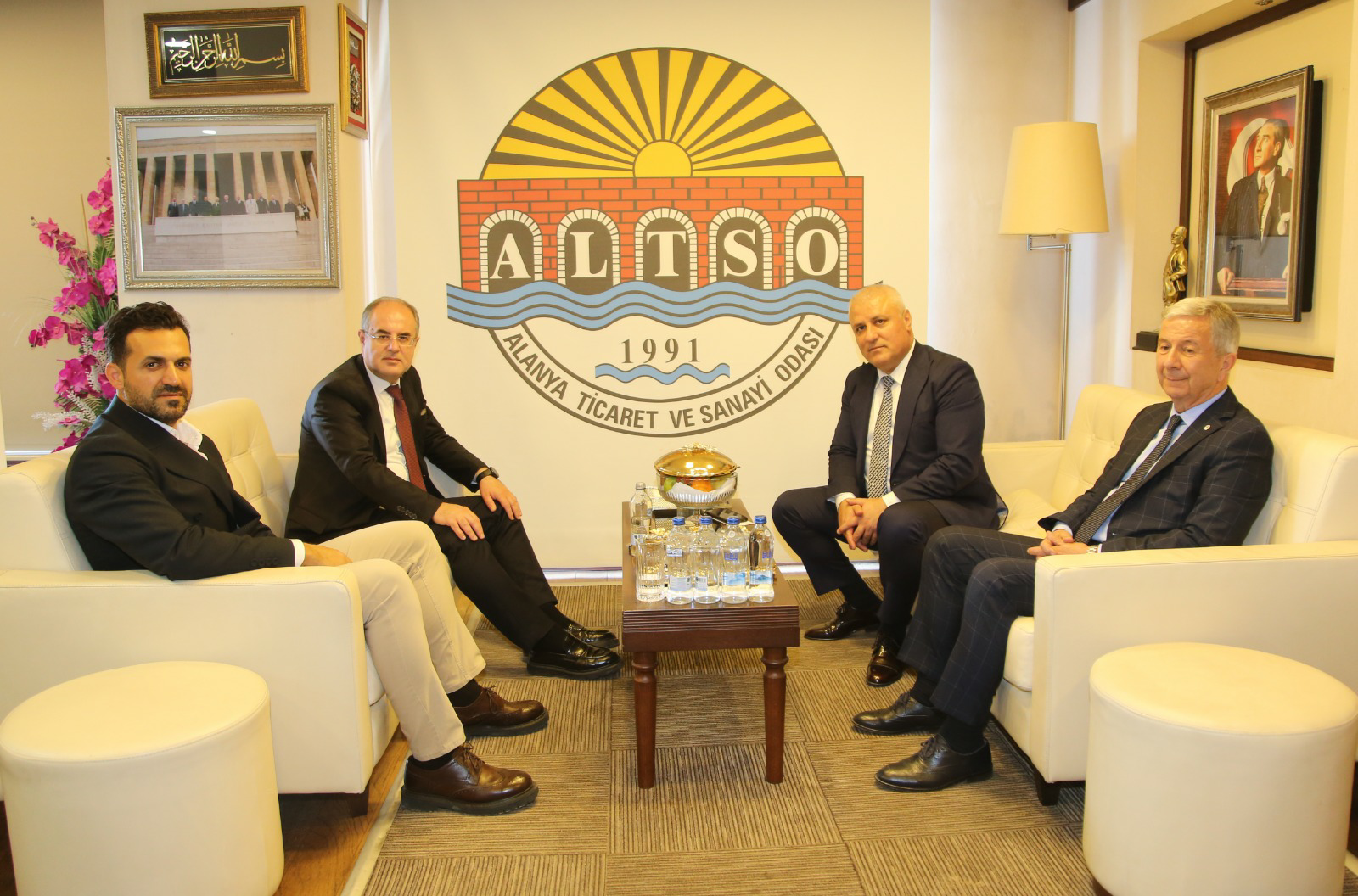 6F84De9A B994 44A1 Bb12 8F364864Bb8F