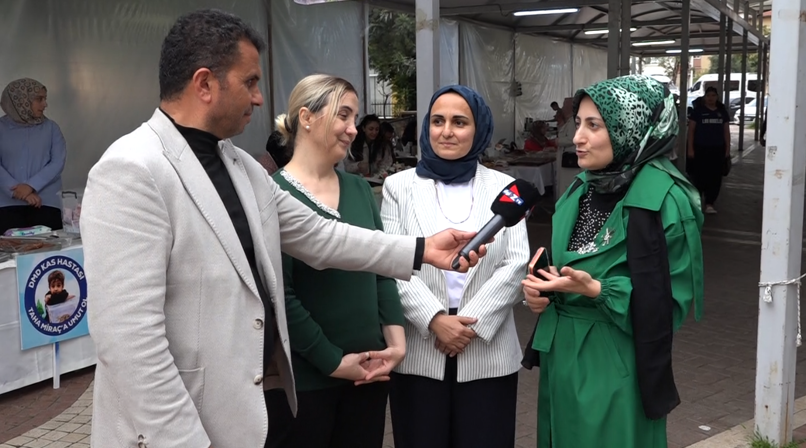 D C D C D C D C D C D D C