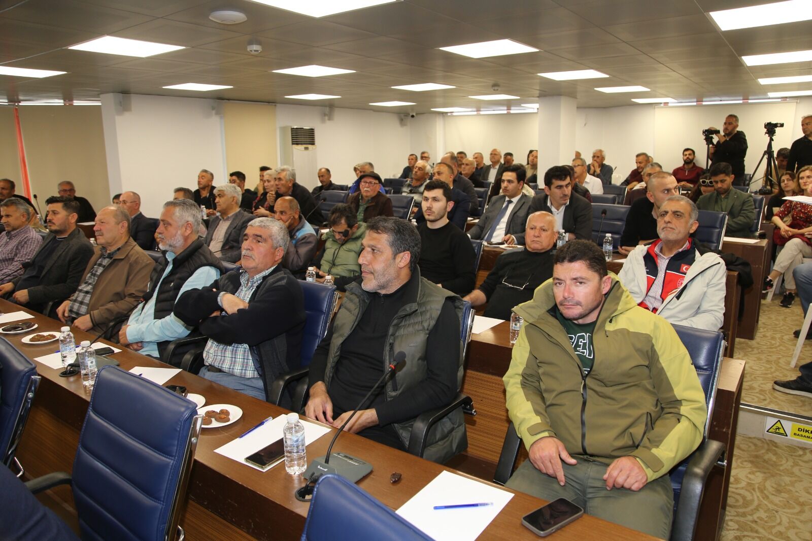 Df242B0D E4Fe 413E 9830 C00455Aa58Cf