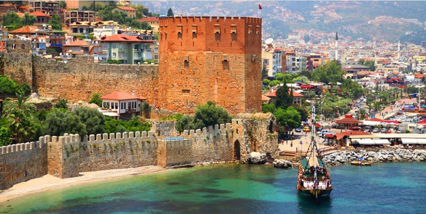 Alanya'nın 8 Asırlık Simgesi Geleceğe Taşınıyor! Kızılkule Dijital Miras Oldu